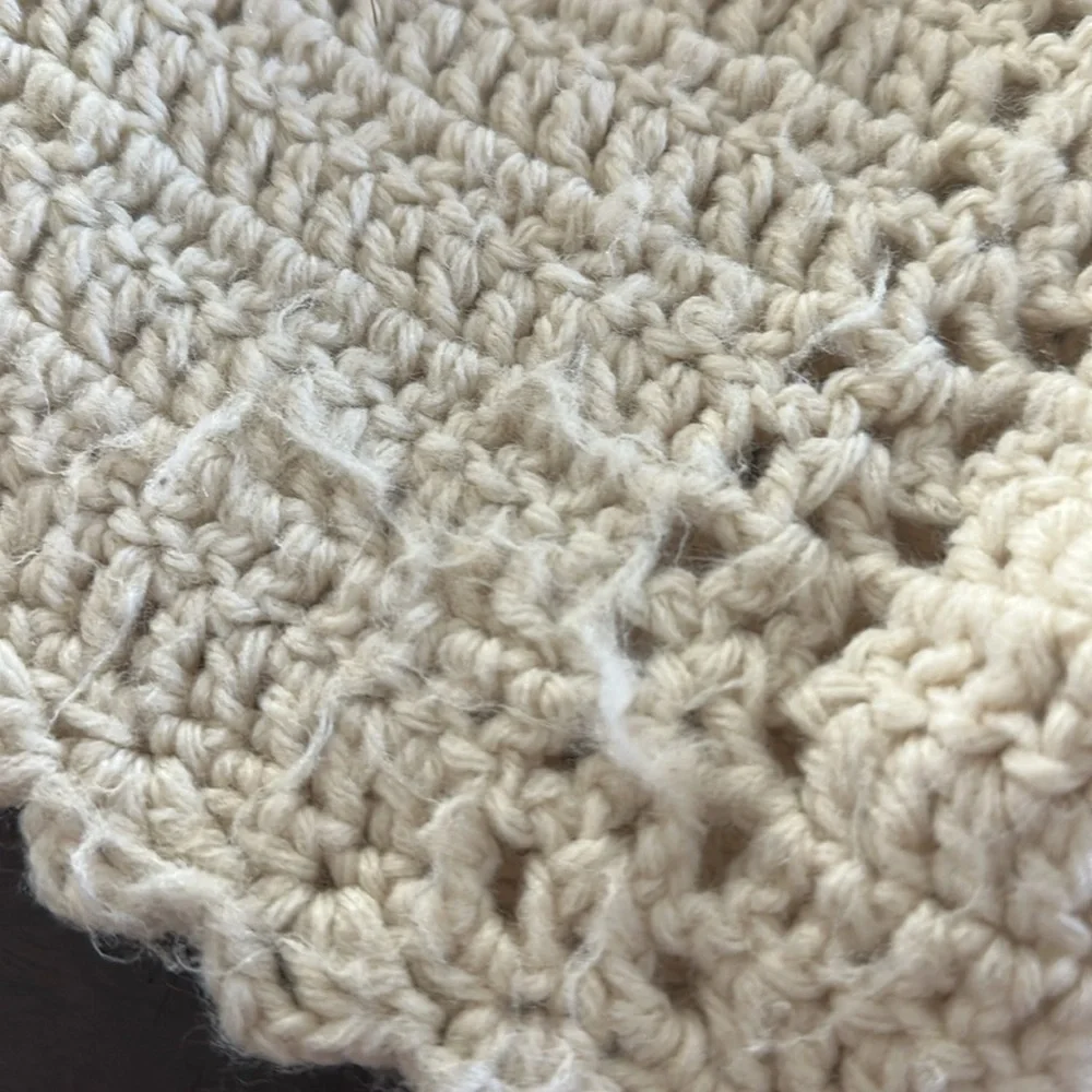 Vintage Handcrafted Knit Cape w/Vintage Sweater clip - Picture 7 of 7